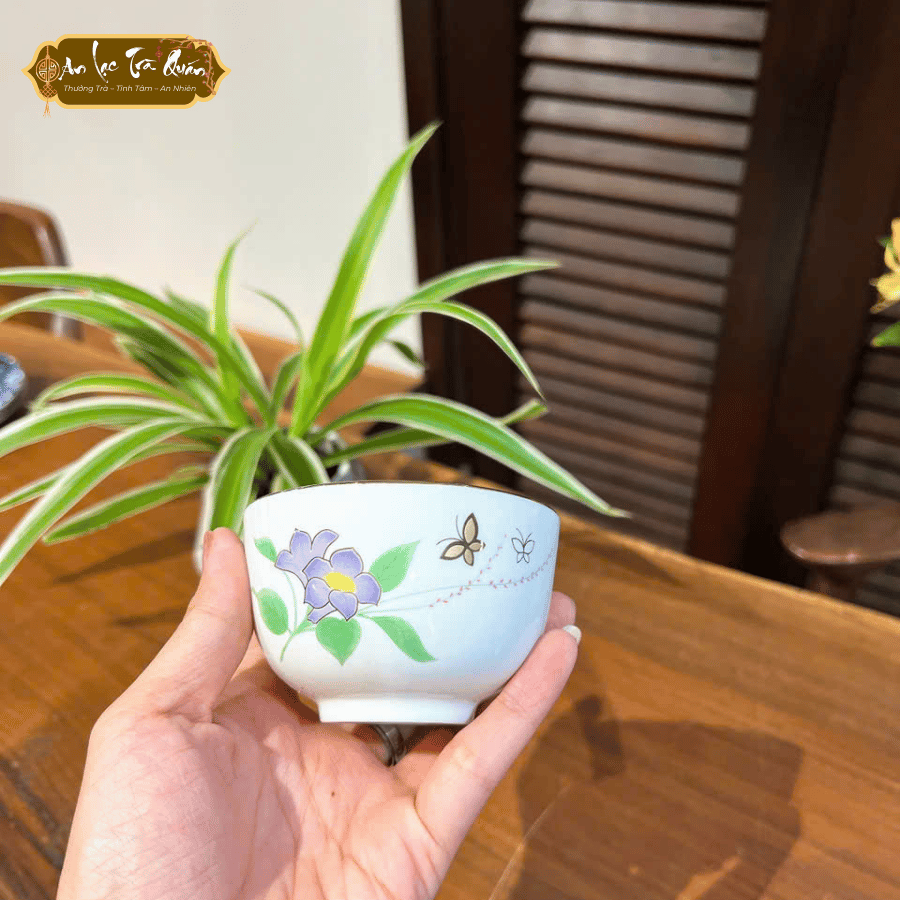 Ly Xuân Hoa Điệp